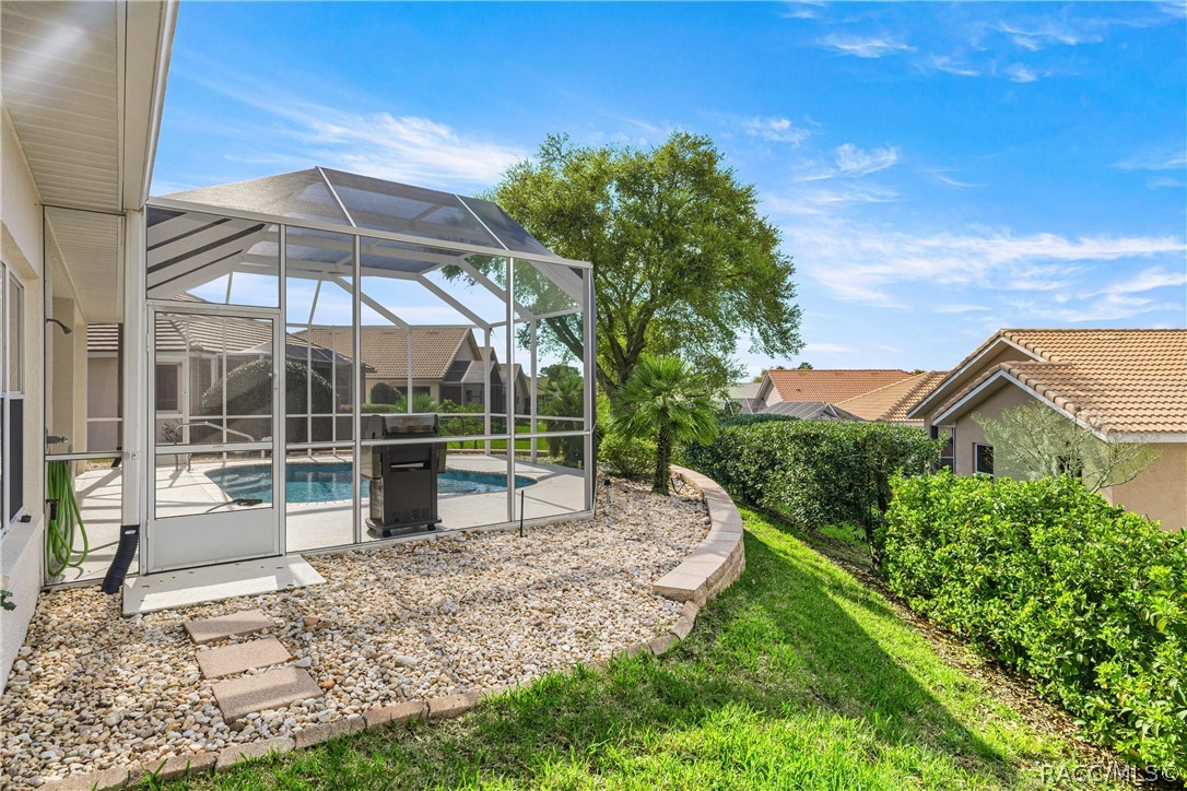 847 W Silver Meadow Loop