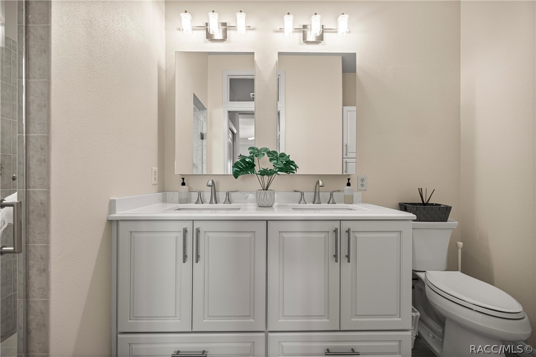 847 W Silver Meadow Loop