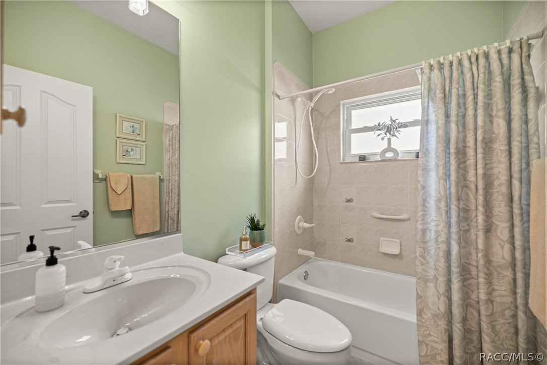 847 W Silver Meadow Loop
