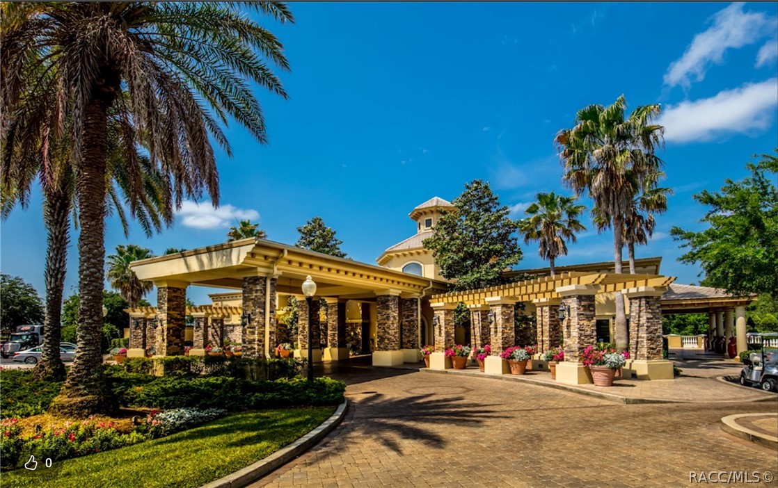 847 W Silver Meadow Loop