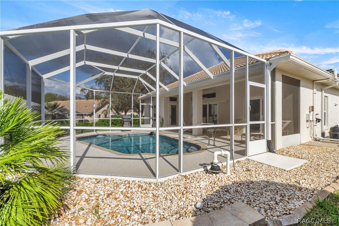 847 W Silver Meadow Loop