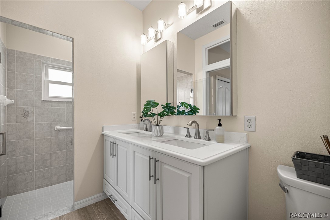 847 W Silver Meadow Loop