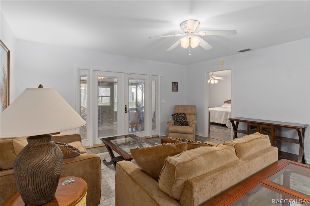 3334 S Royal Oaks Drive