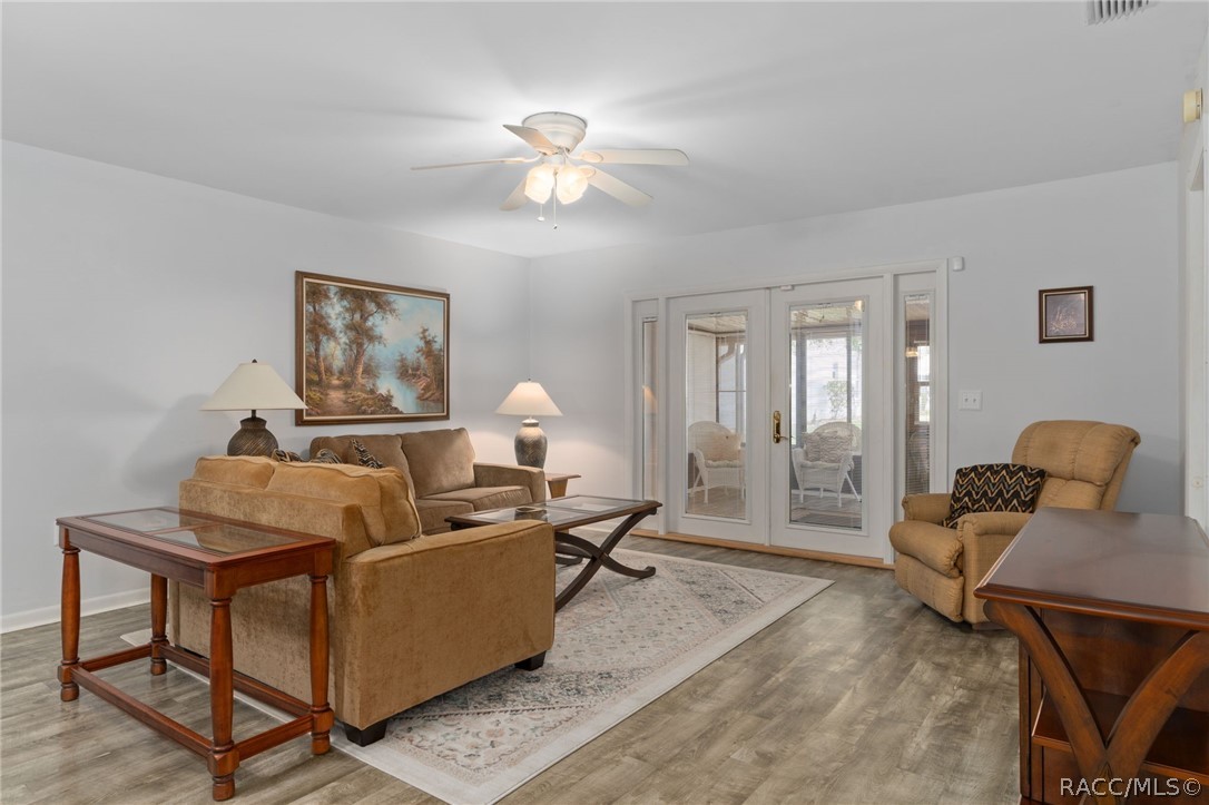 3334 S Royal Oaks Drive