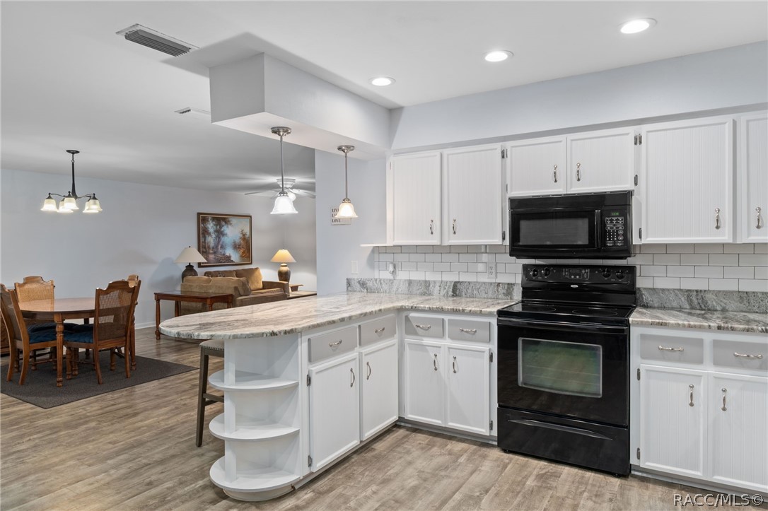 3334 S Royal Oaks Drive