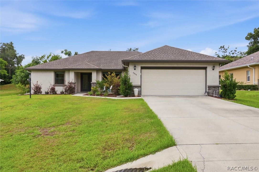 2834 N Canterbury Lake Drive