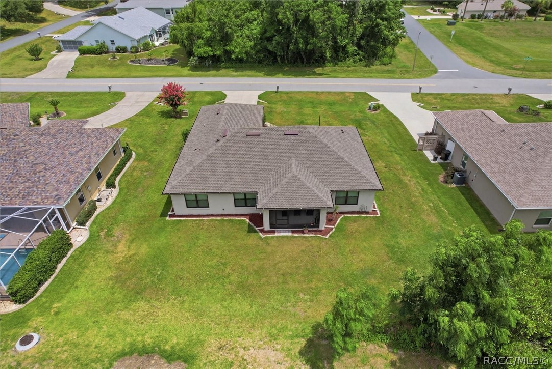 2834 N Canterbury Lake Drive