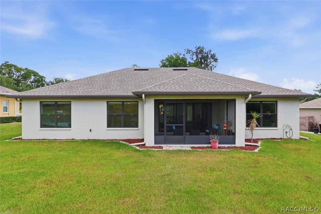 2834 N Canterbury Lake Drive
