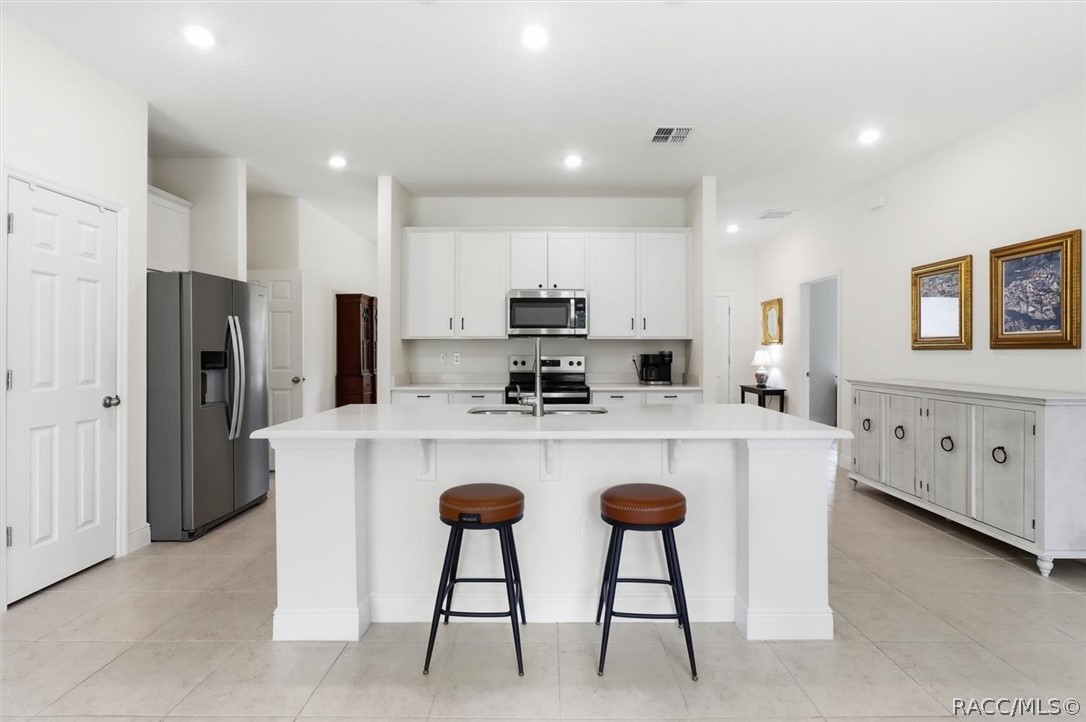 1896 W Riley Drive