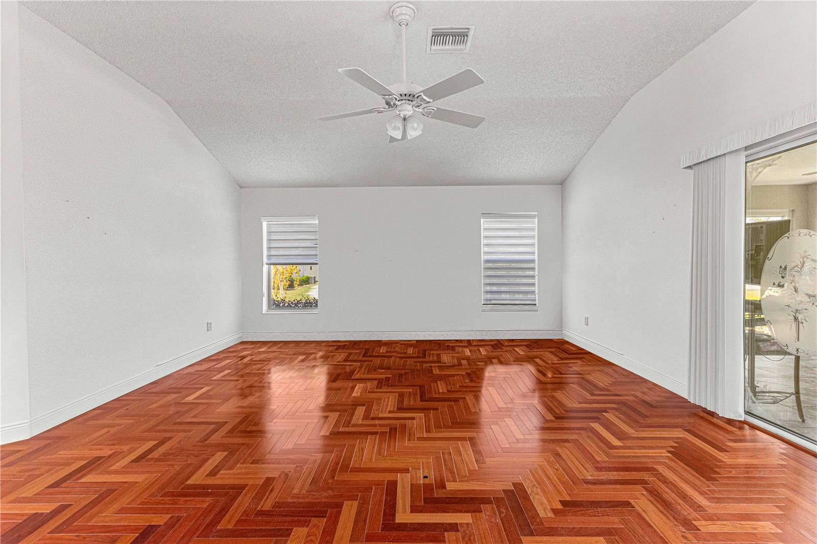432 PRINCETON PL