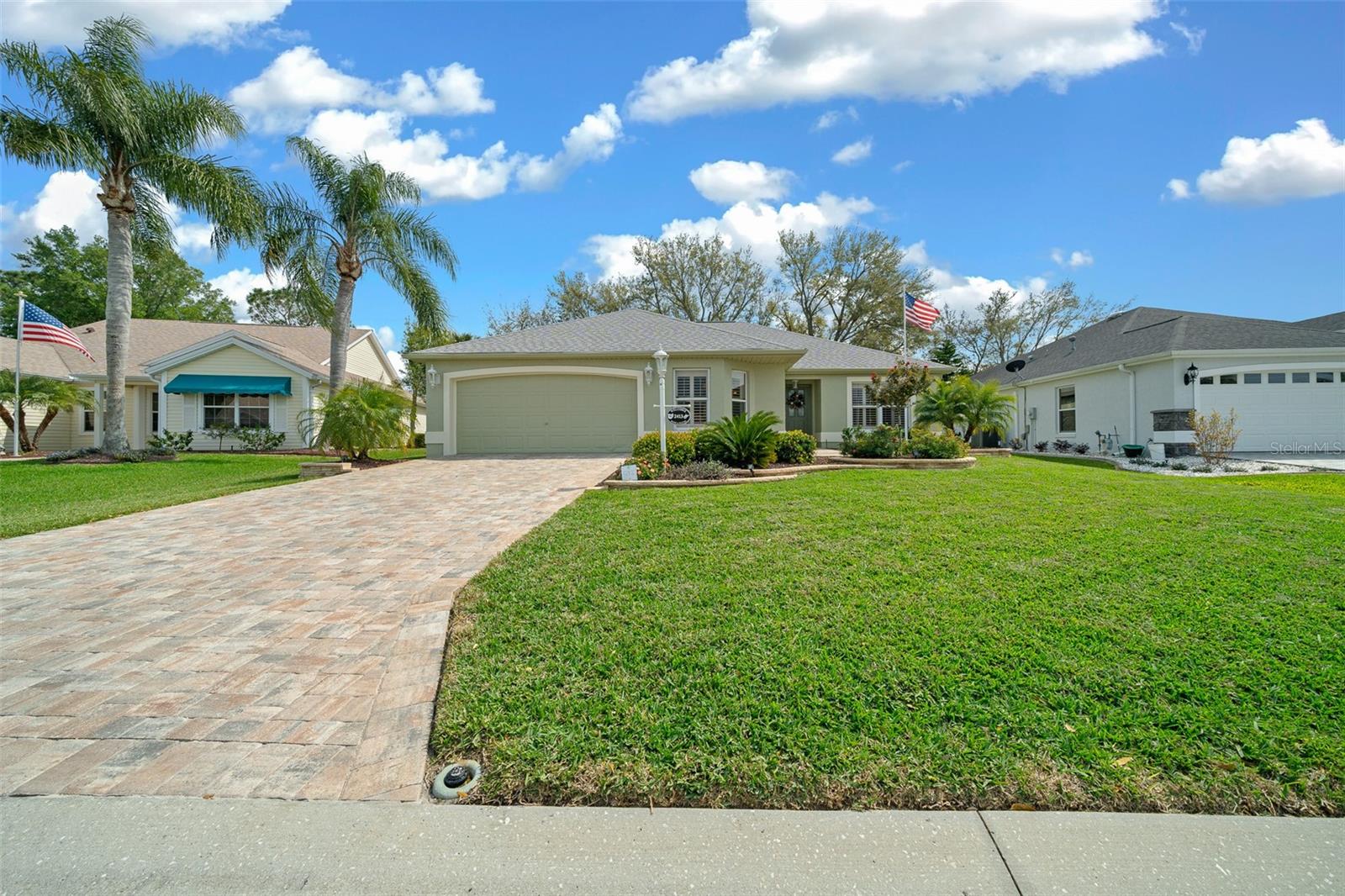 2413 TAMARINDO DR