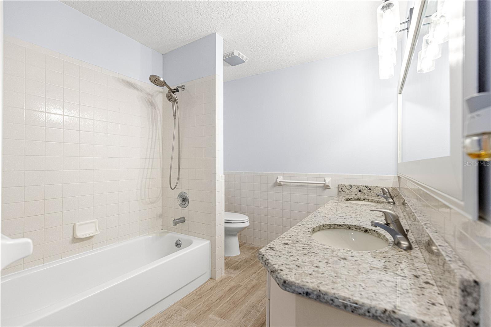 925 BEVERLY HARBORS DR