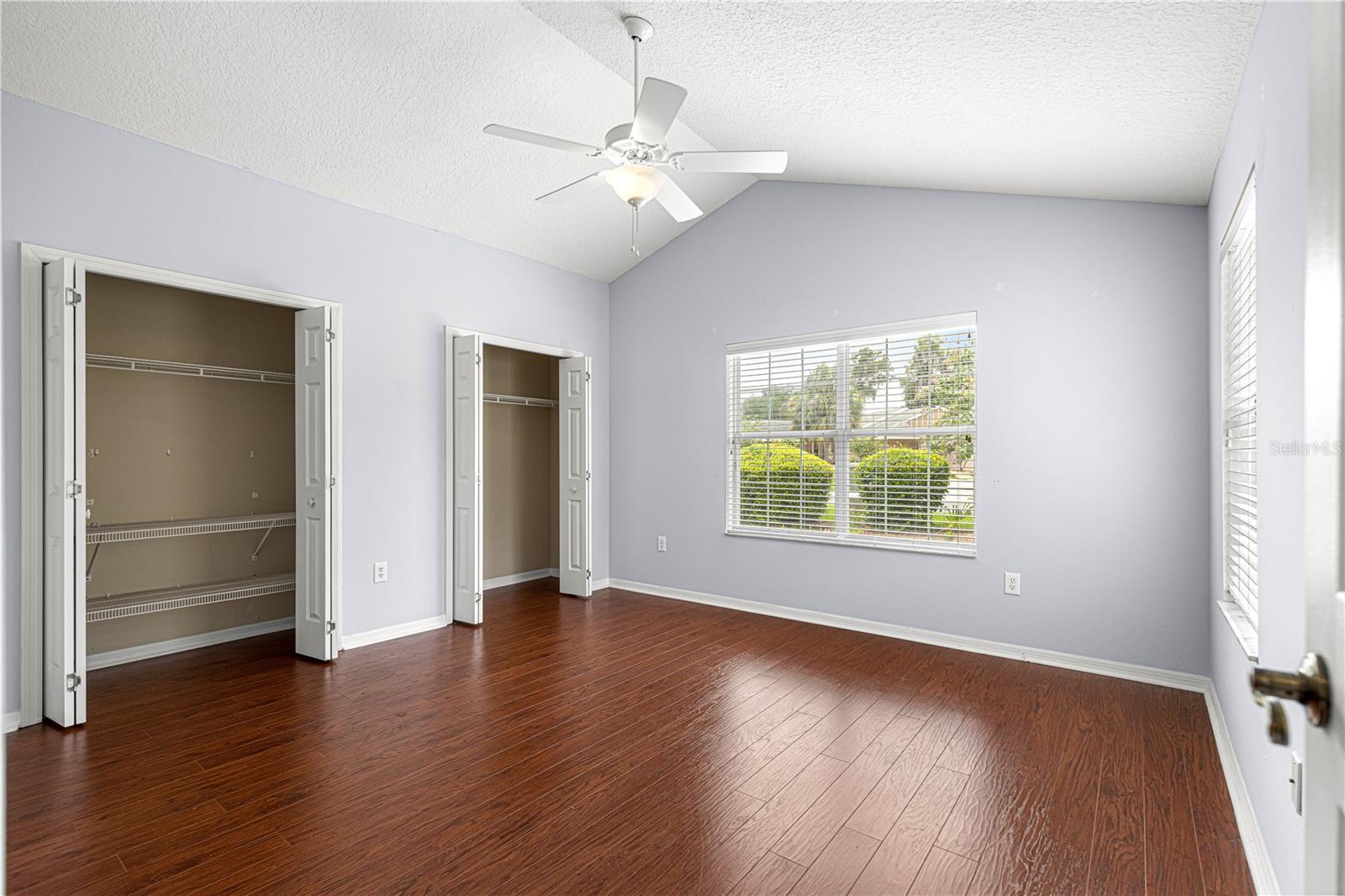 925 BEVERLY HARBORS DR