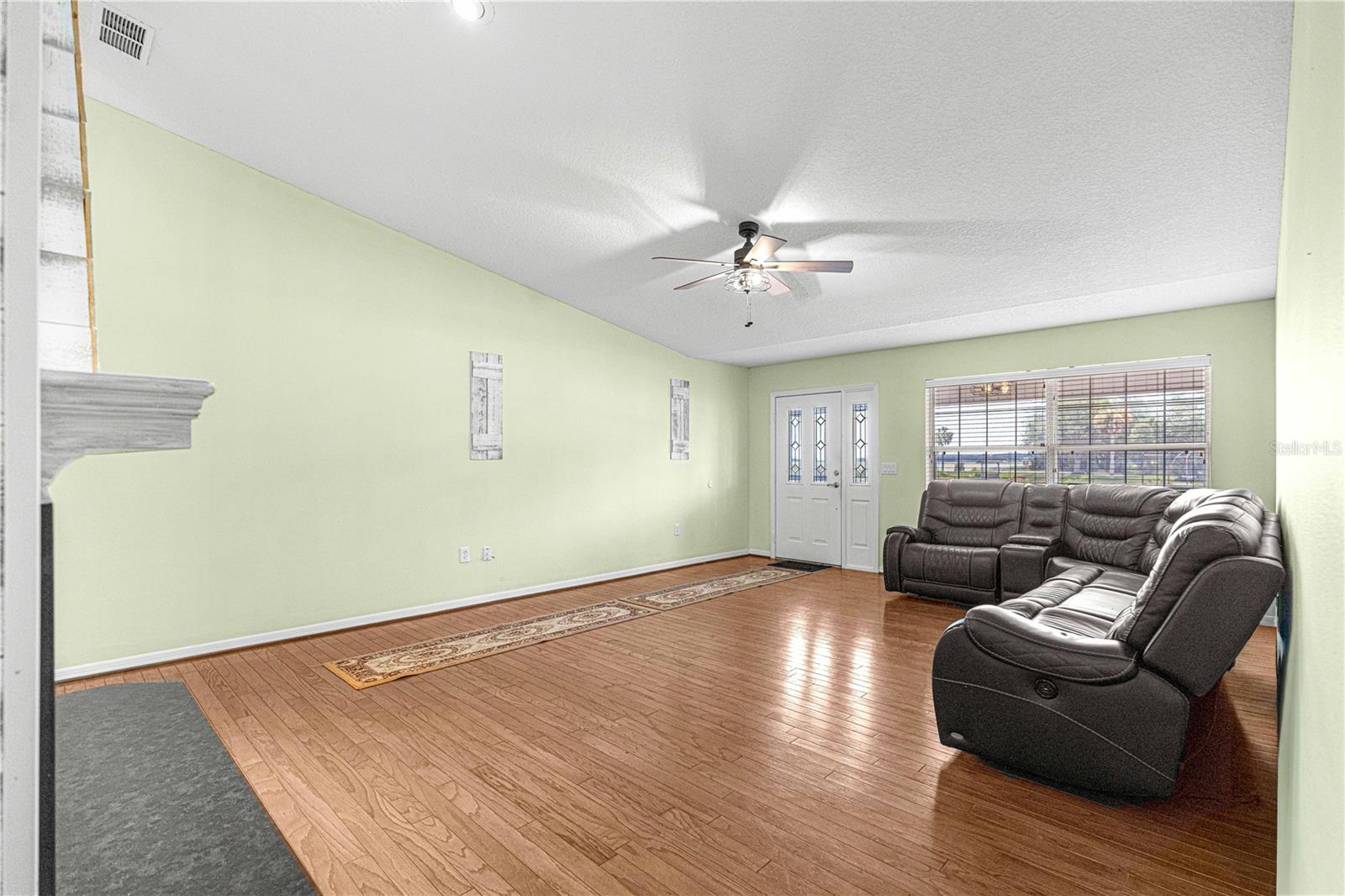 925 BEVERLY HARBORS DR