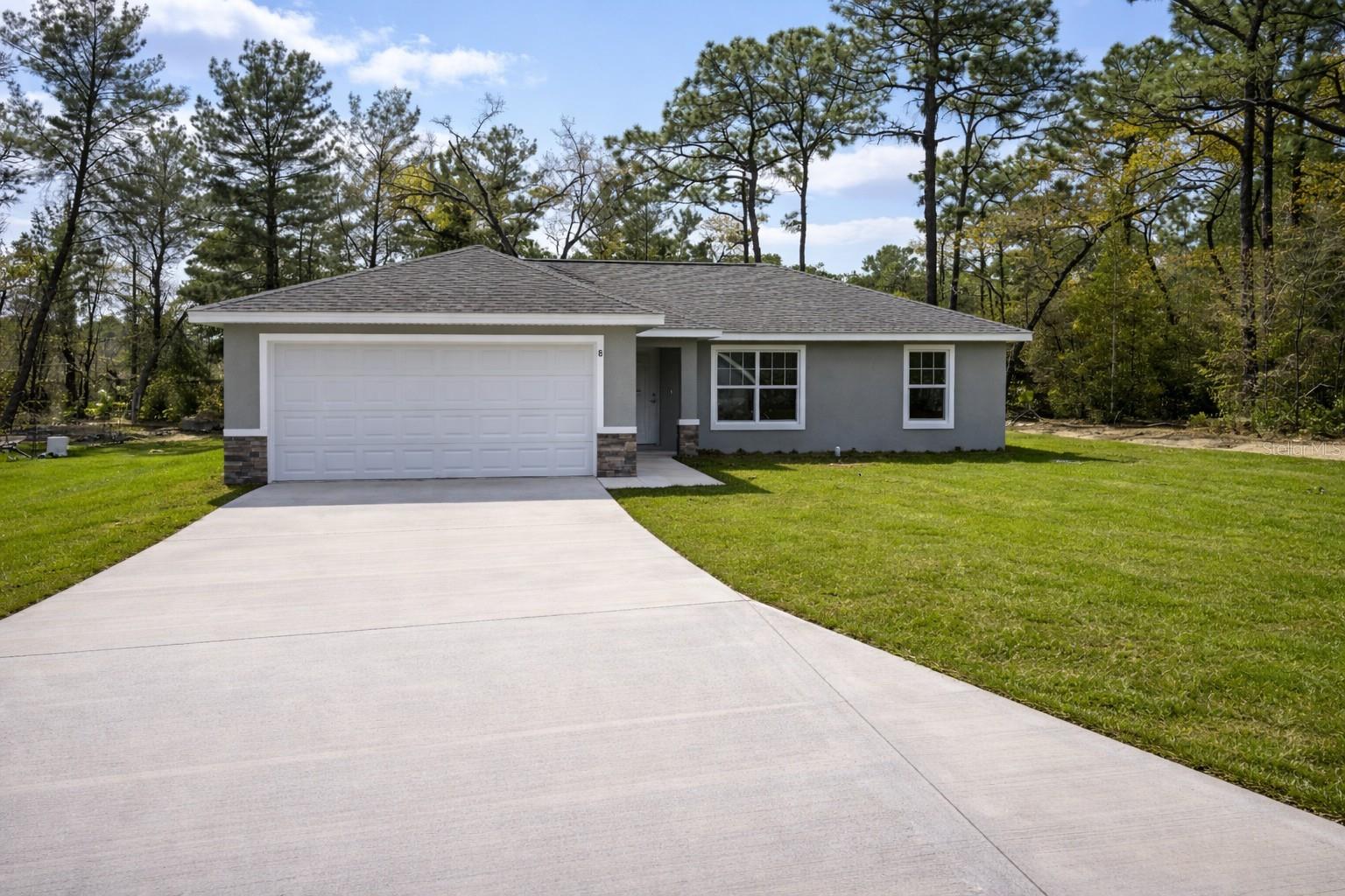 8 OAK TRAIL PL