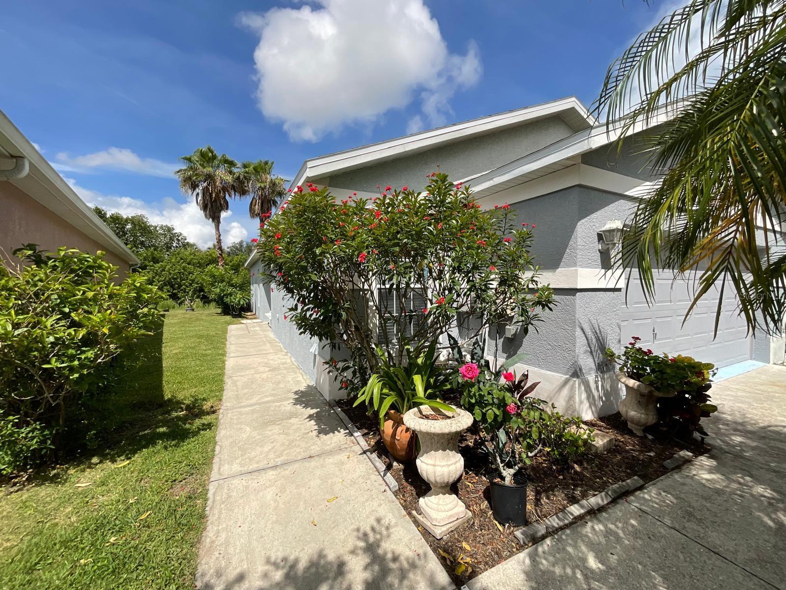 3047 27TH CT