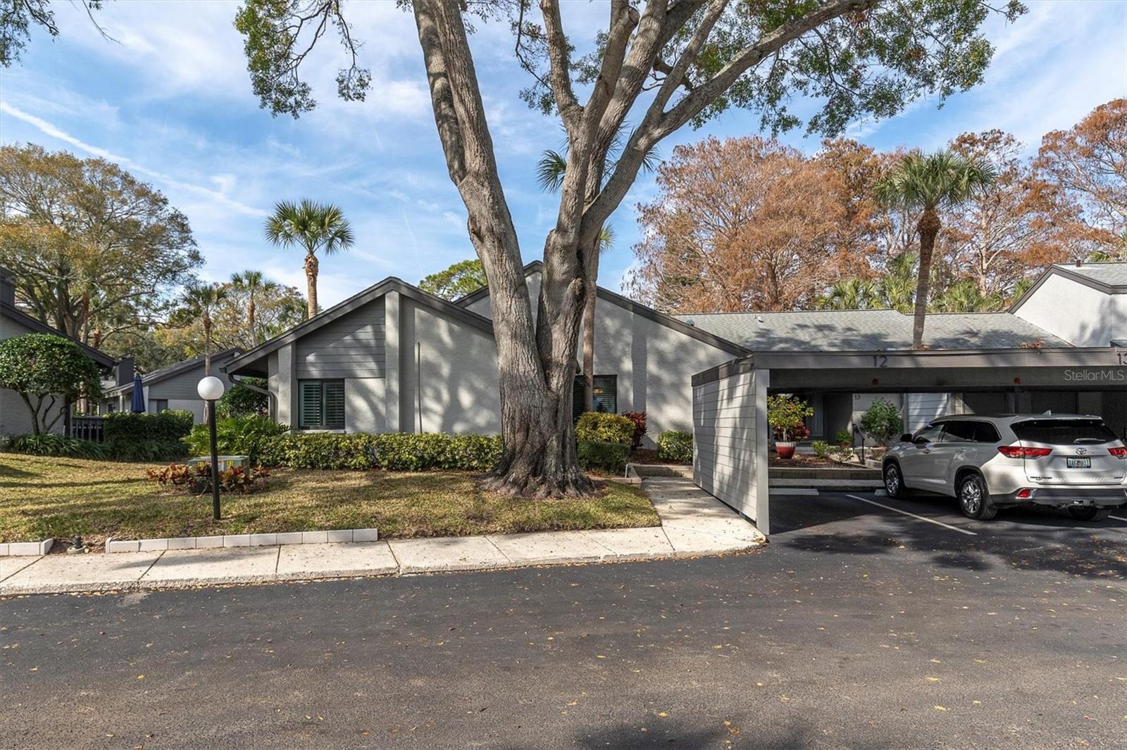 90 S HIGHLAND AVE #12