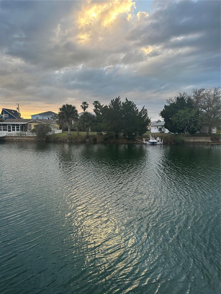 3377 OLEANDER DR