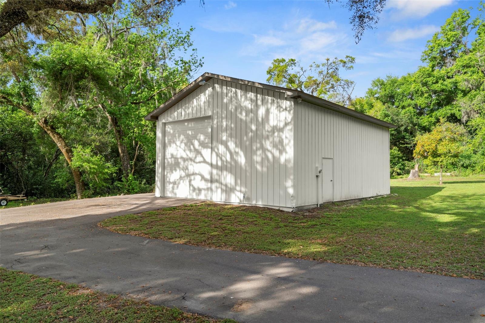 15839 POWERLINE RD
