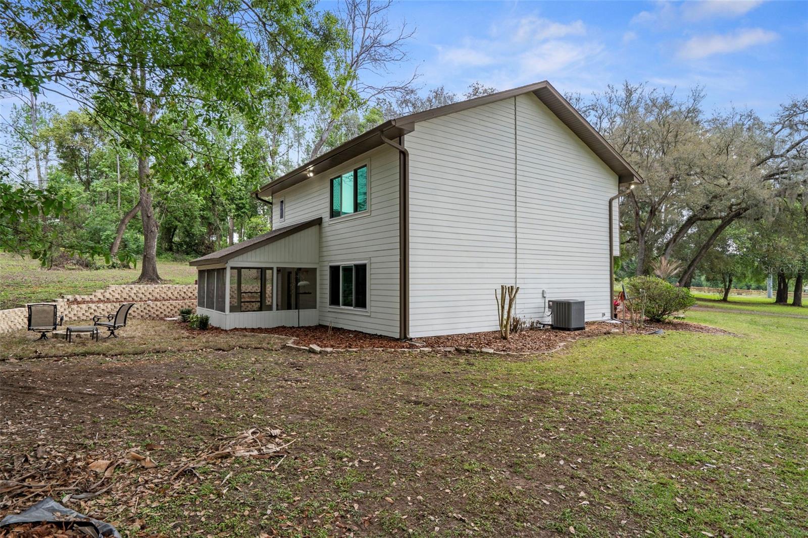 15839 POWERLINE RD