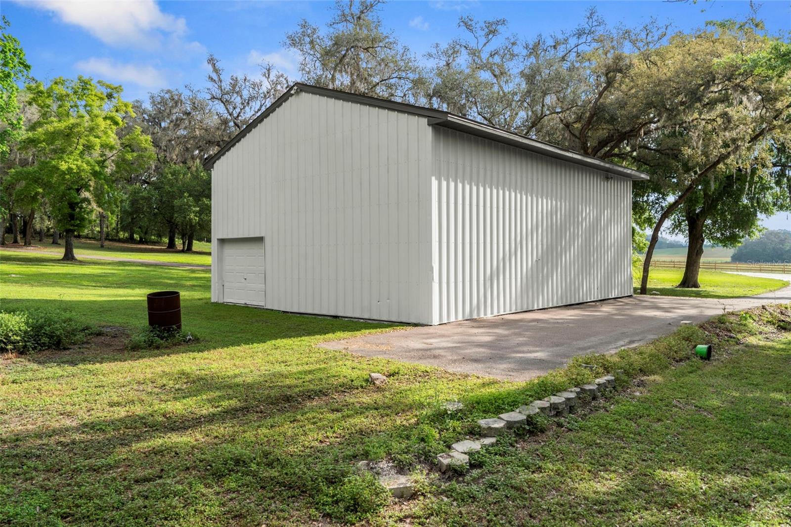 15839 POWERLINE RD