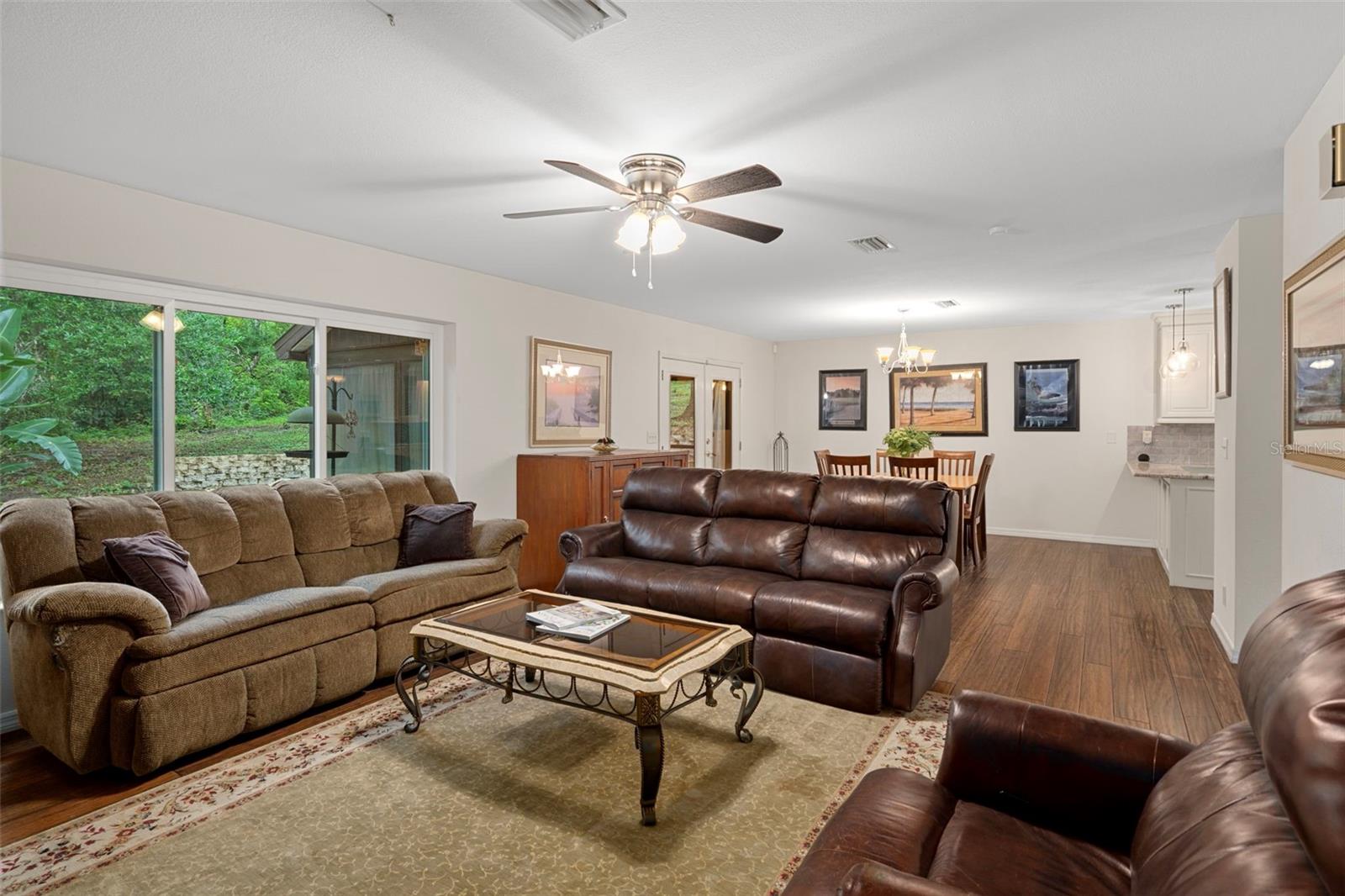 15839 POWERLINE RD