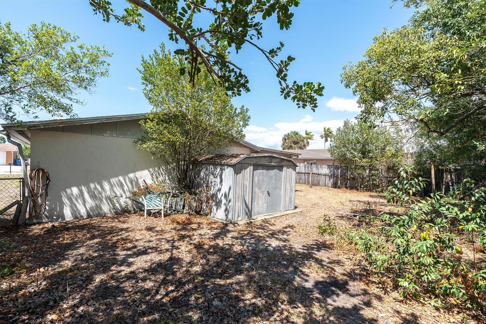 3352 SEFFNER DR