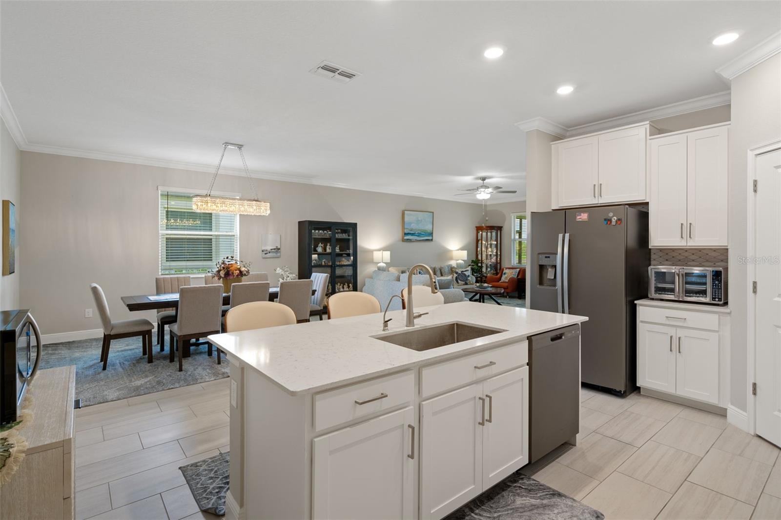 10093 CAMPANULA CT