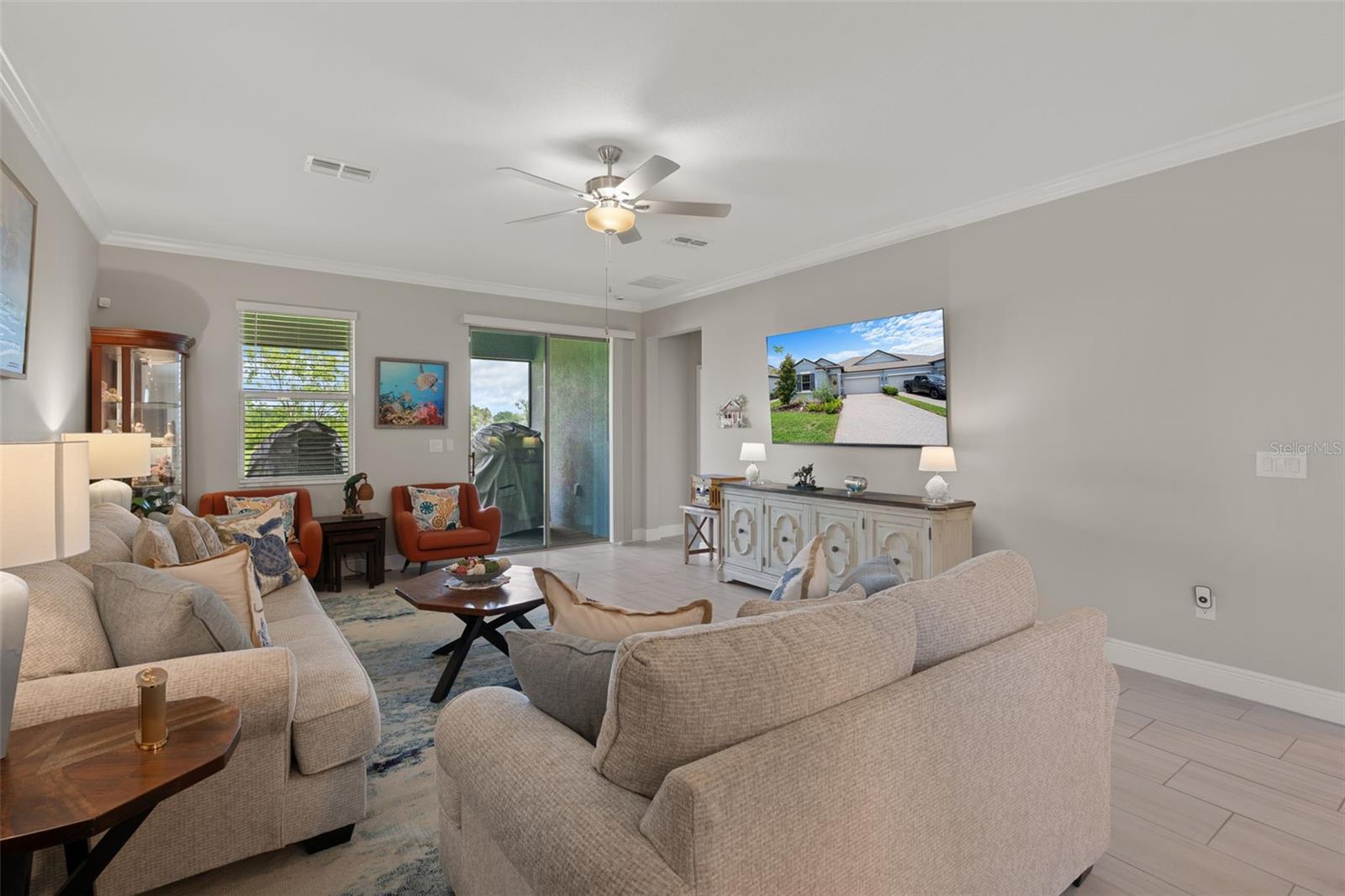 10093 CAMPANULA CT