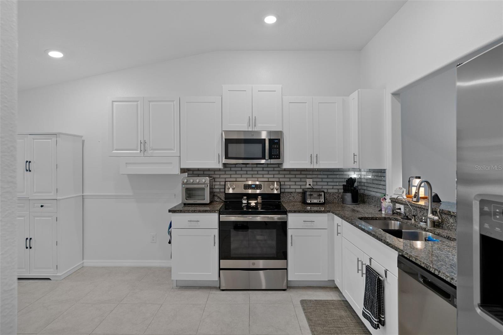 14055 WEDDINGTON TER