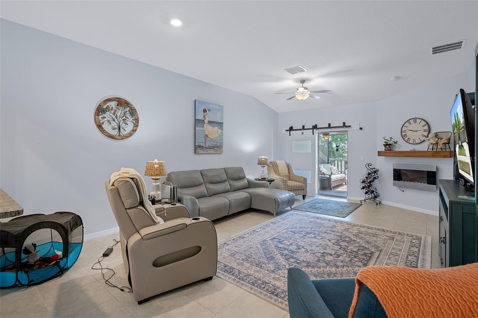 14055 WEDDINGTON TER