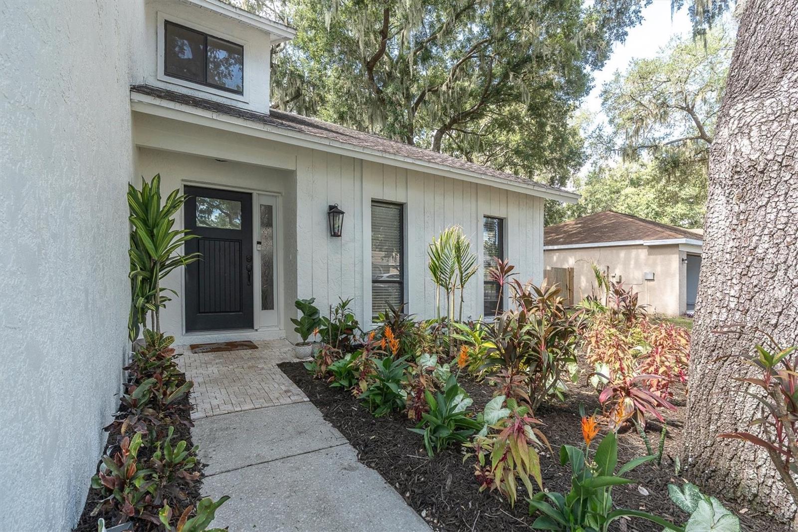 1901 LANDSIDE DR