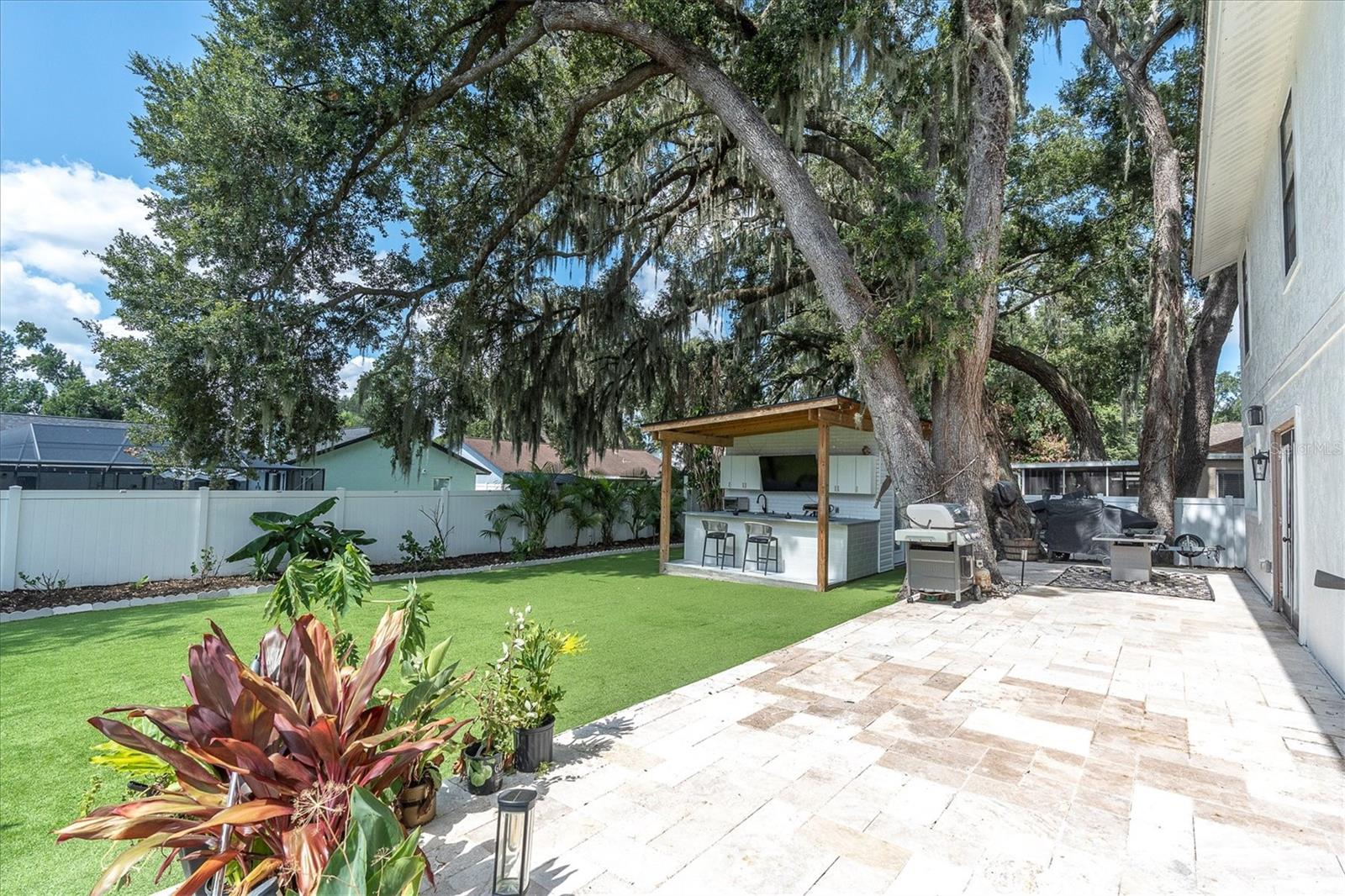 1901 LANDSIDE DR