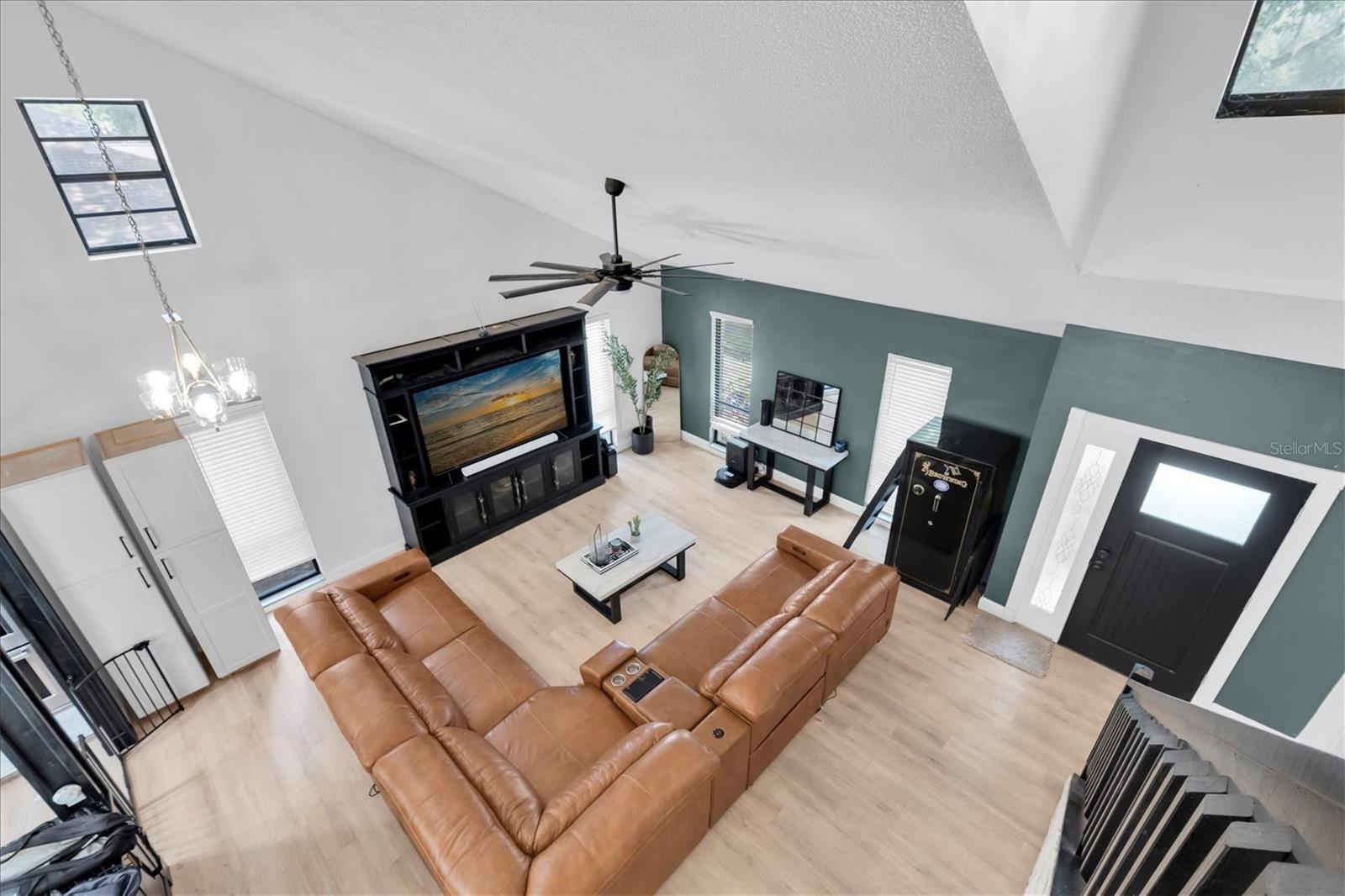1901 LANDSIDE DR