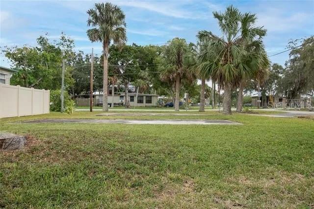 6807 EDGEWATER DR