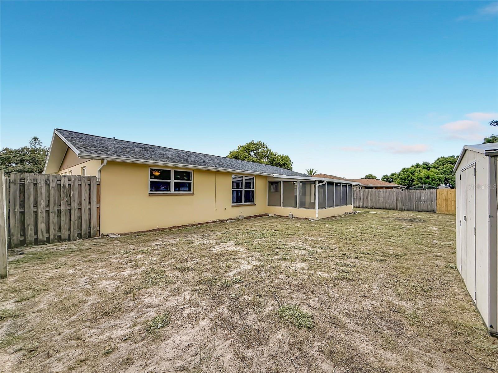7633 LOTUS DR