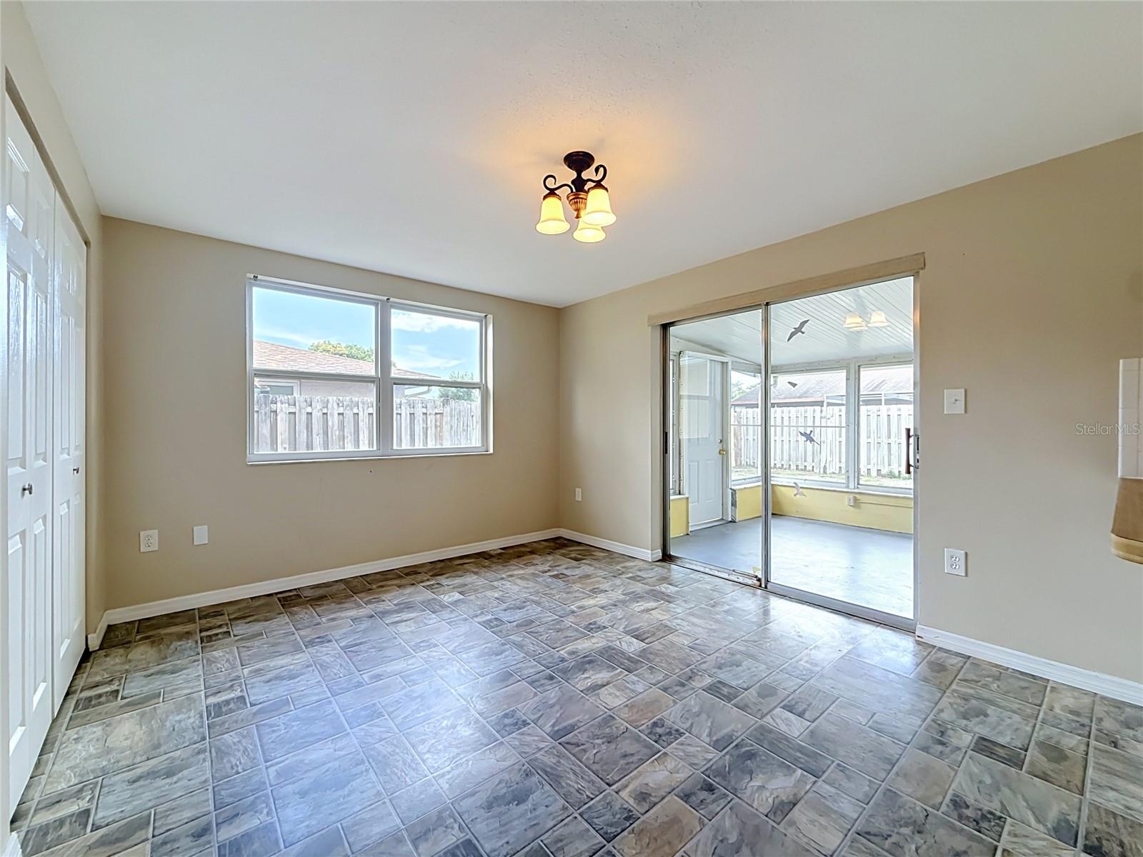 7633 LOTUS DR