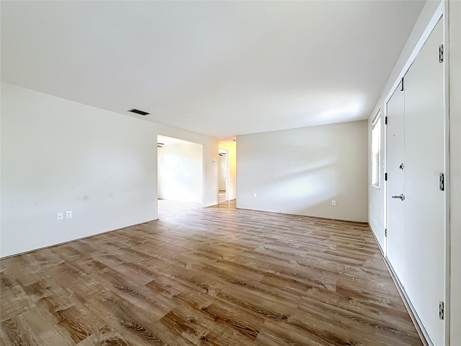 7633 LOTUS DR