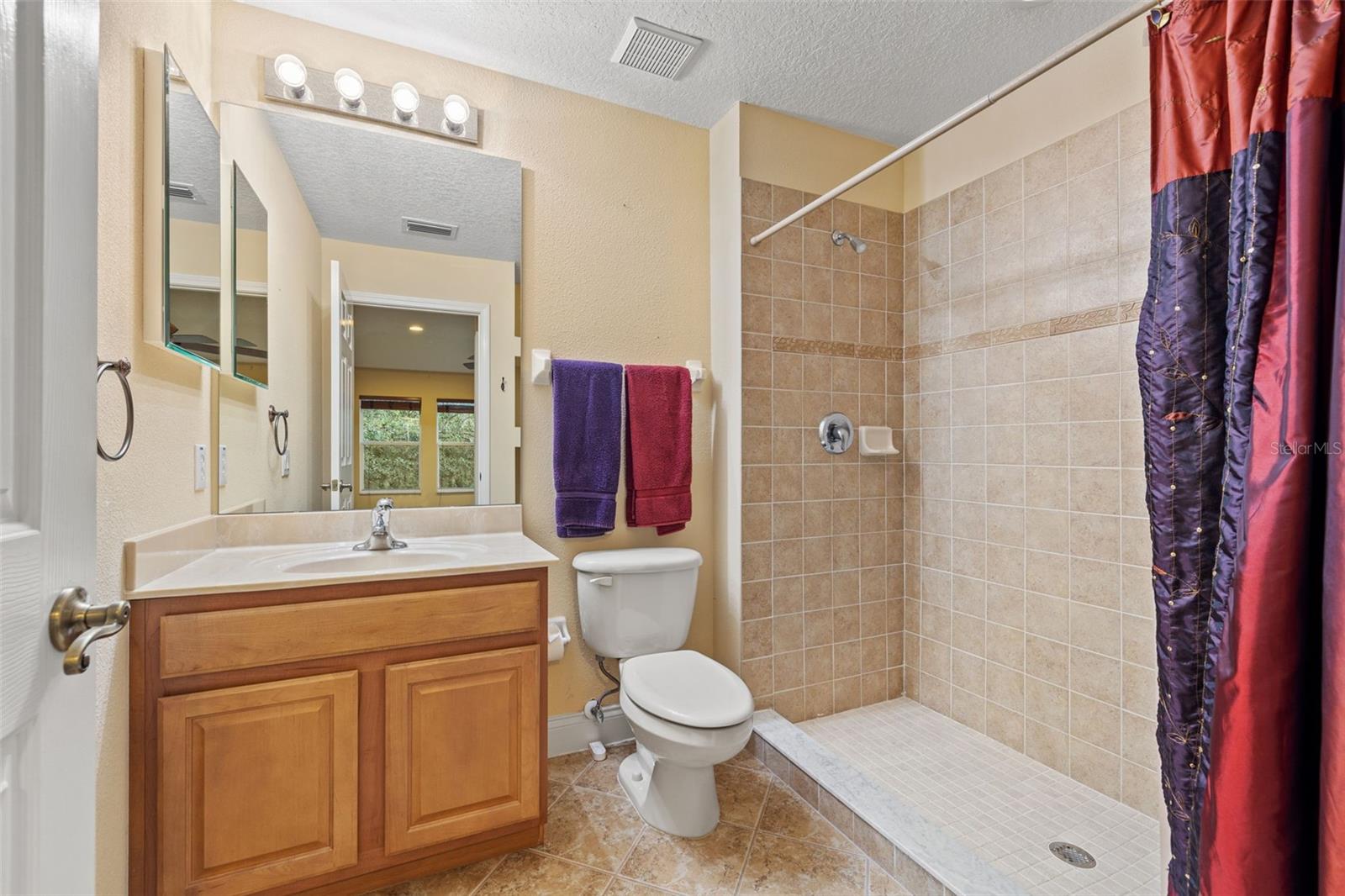 10816 BARBADOS ISLE DR