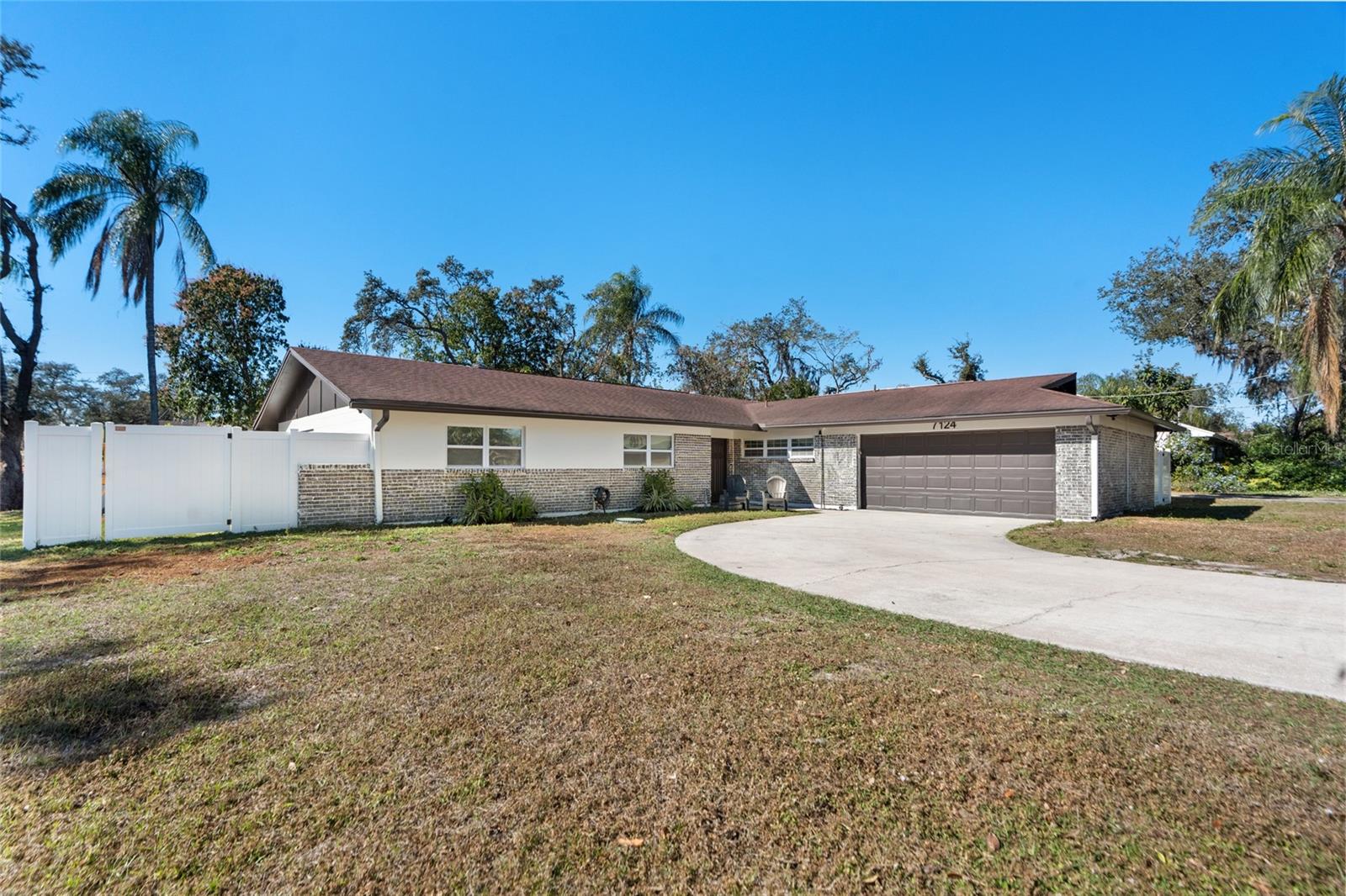 7124 WRENWOOD CIR