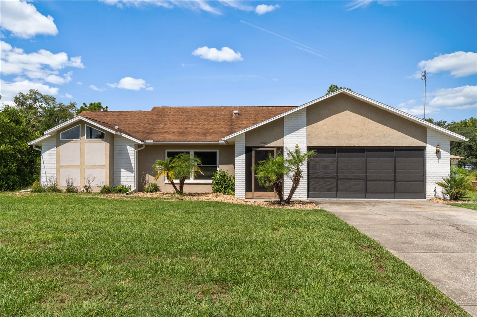 2285 GODFREY AVE