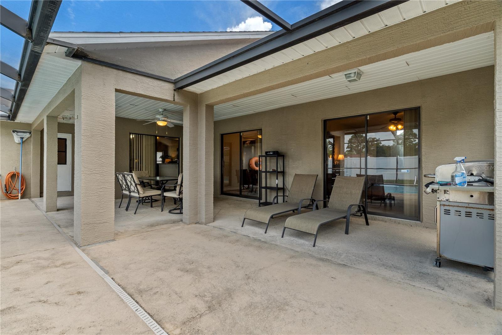 2285 GODFREY AVE