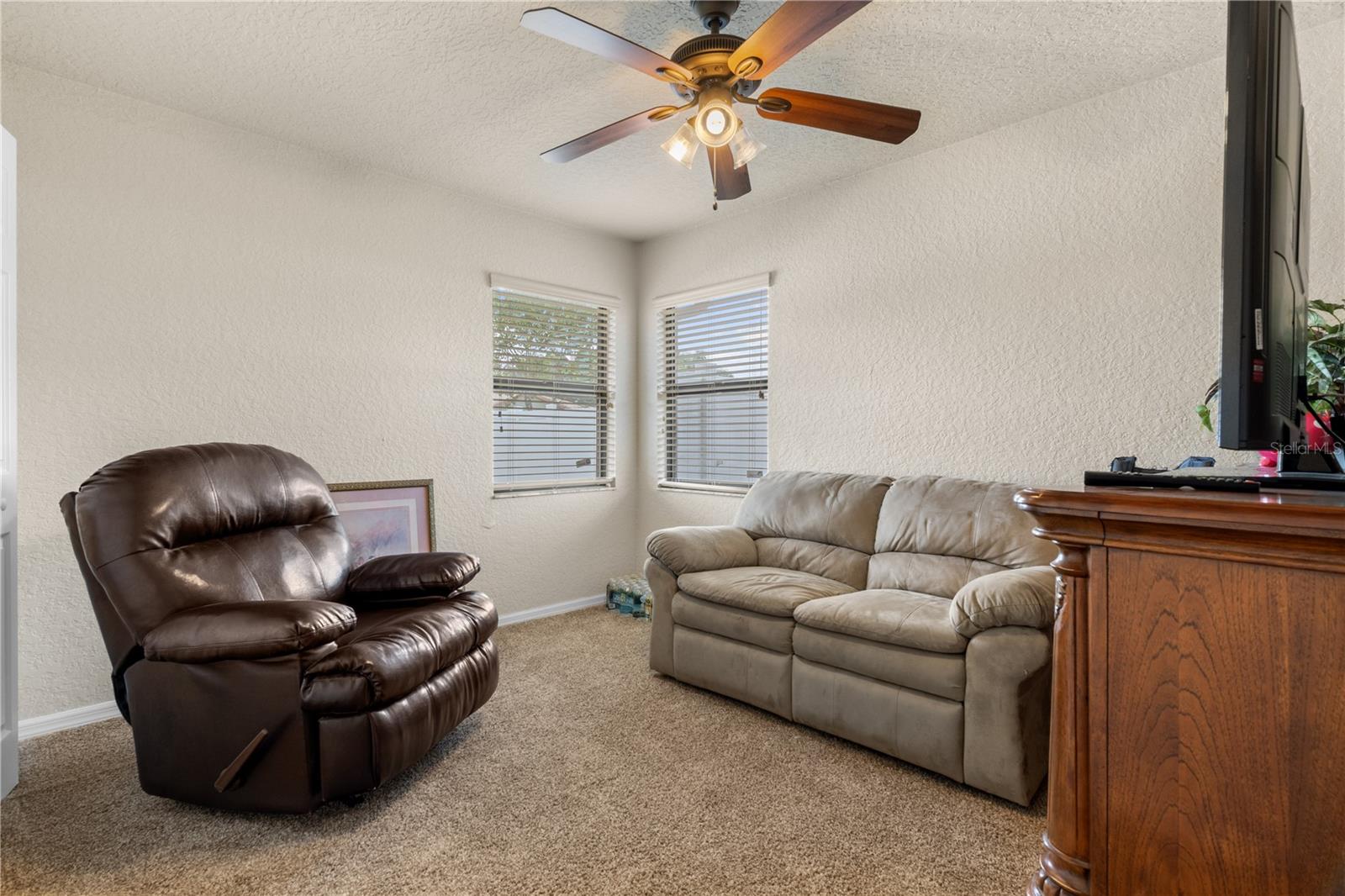 2285 GODFREY AVE