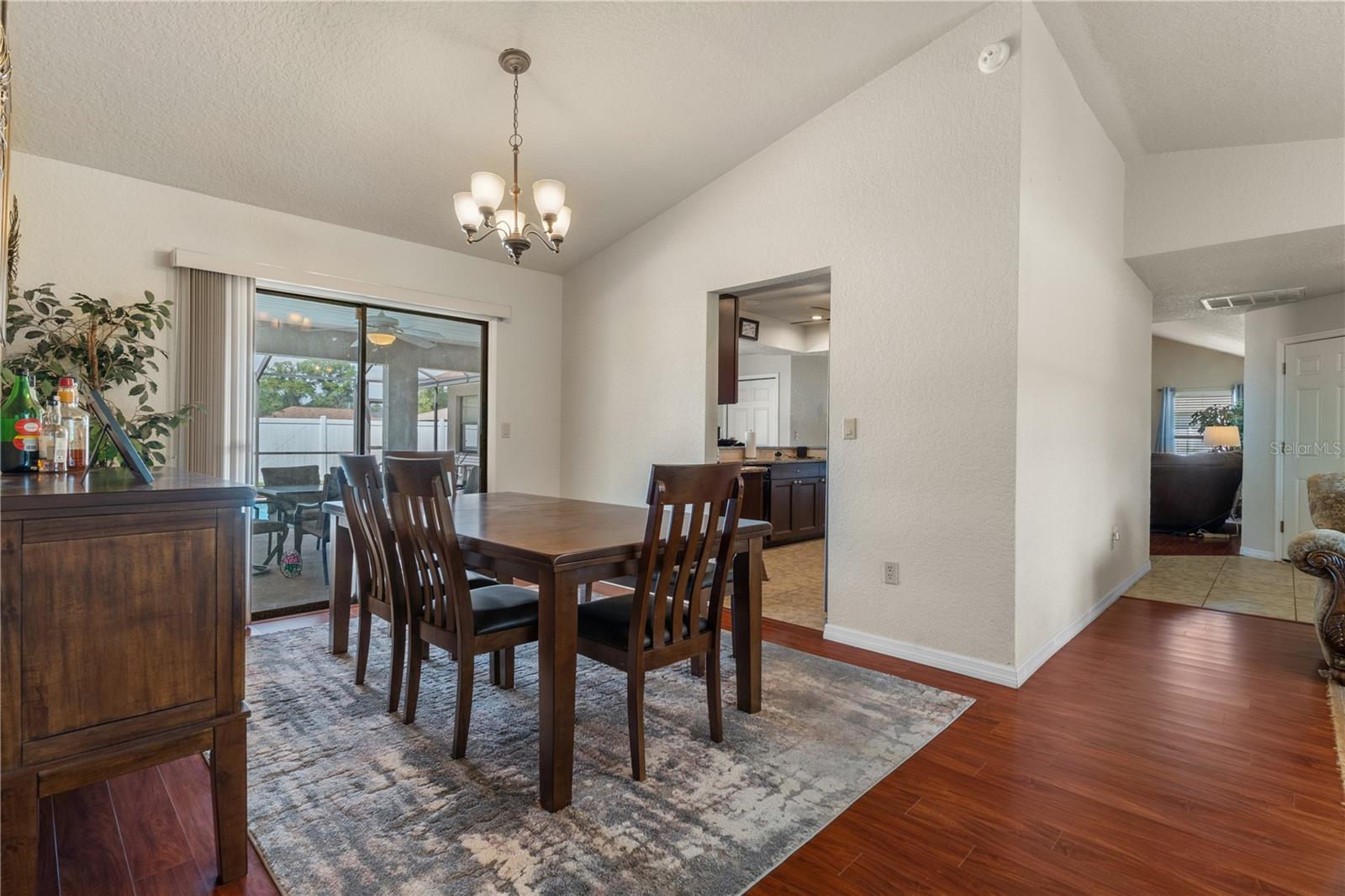 2285 GODFREY AVE