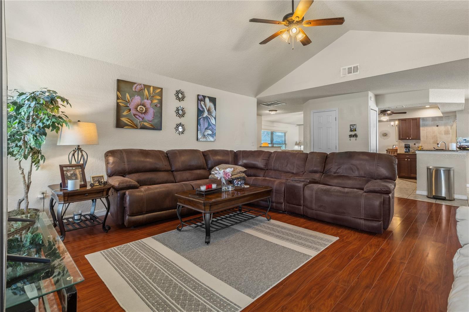 2285 GODFREY AVE