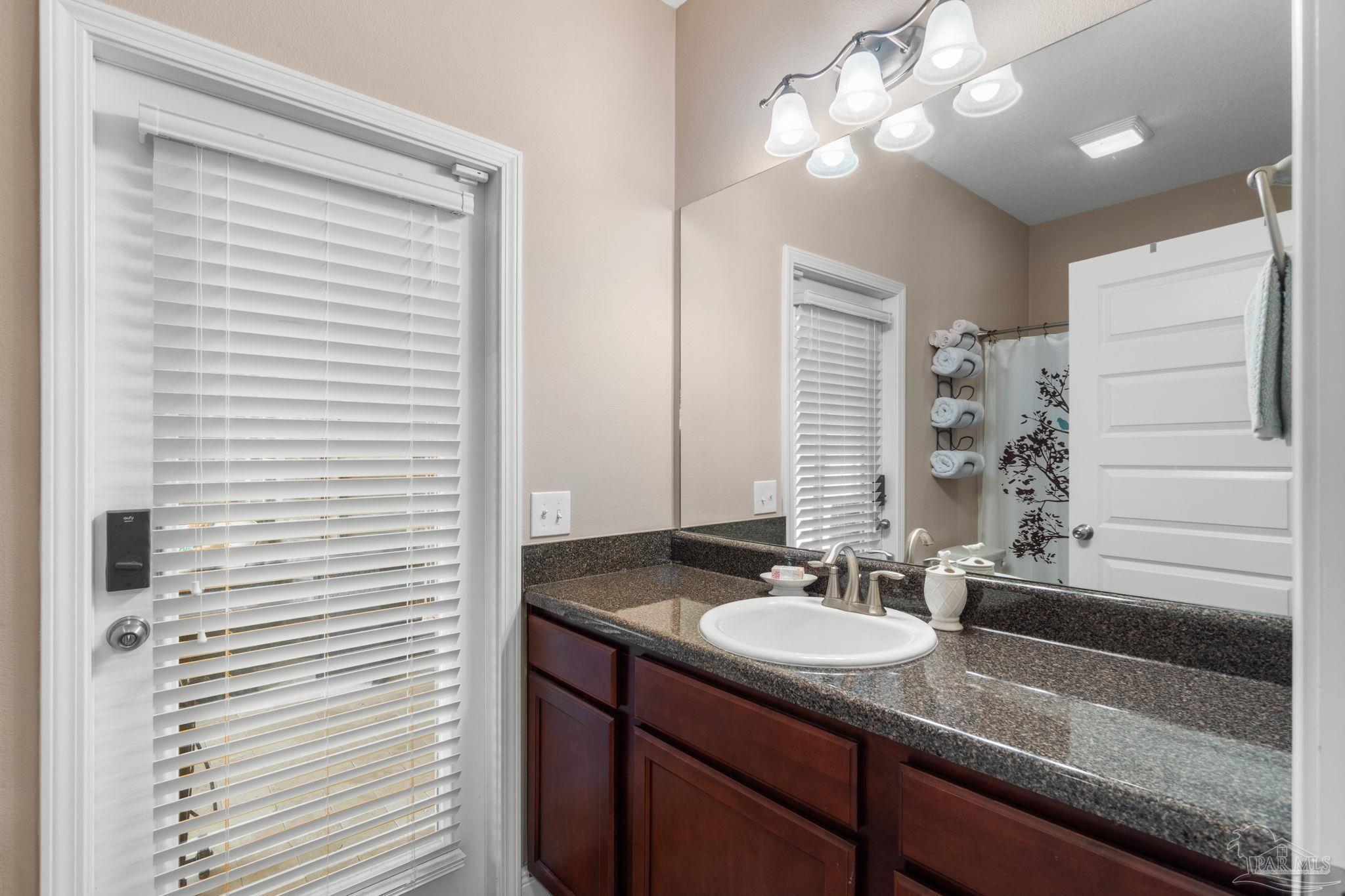 2548 Bluewater Dr