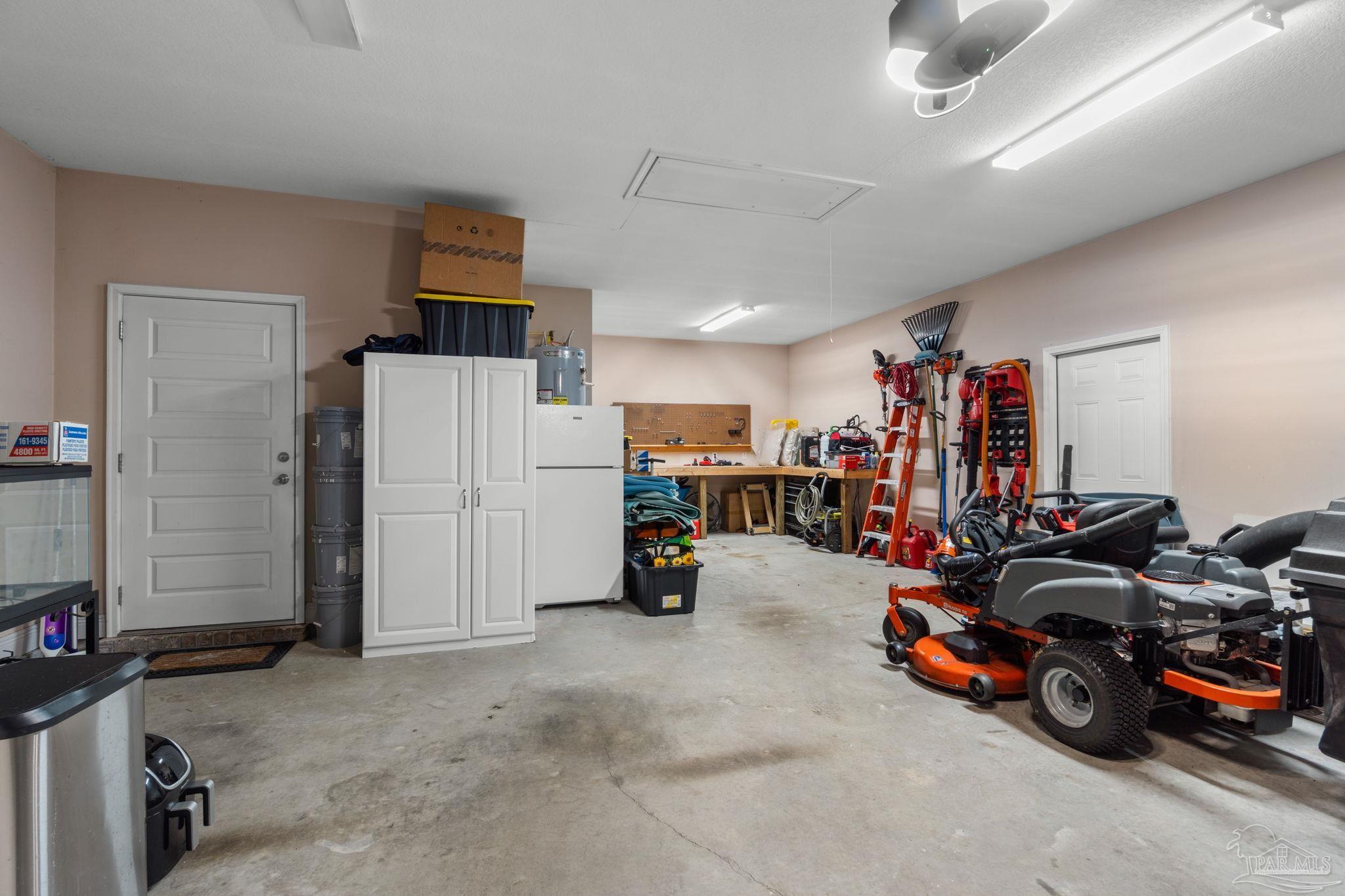 2548 Bluewater Dr