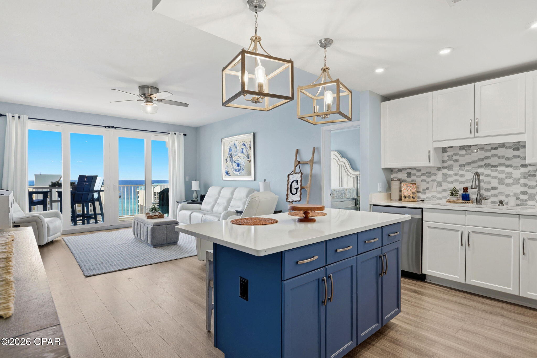 9860 S Thomas Dr 1208