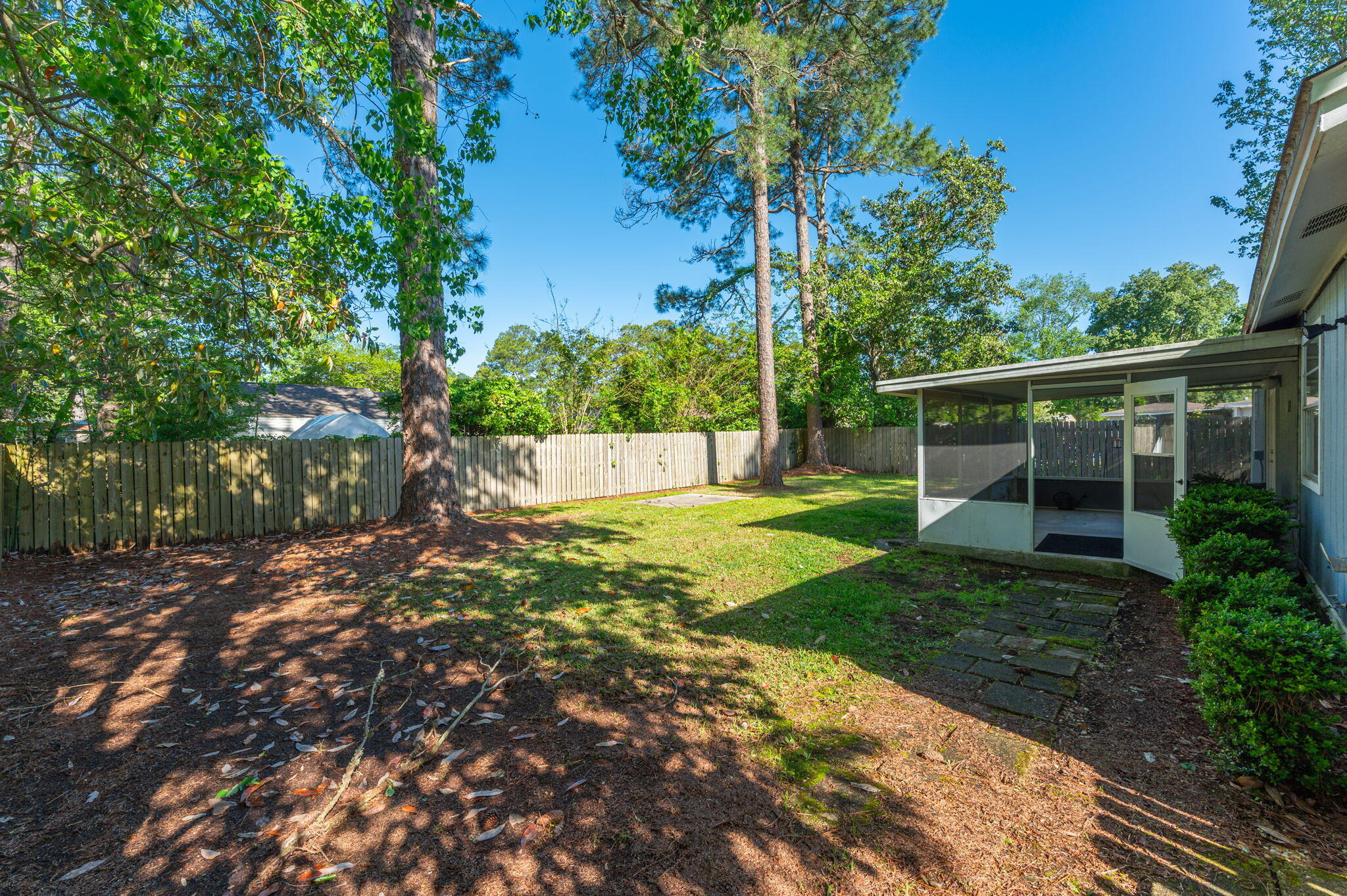 1002 Aspen Court