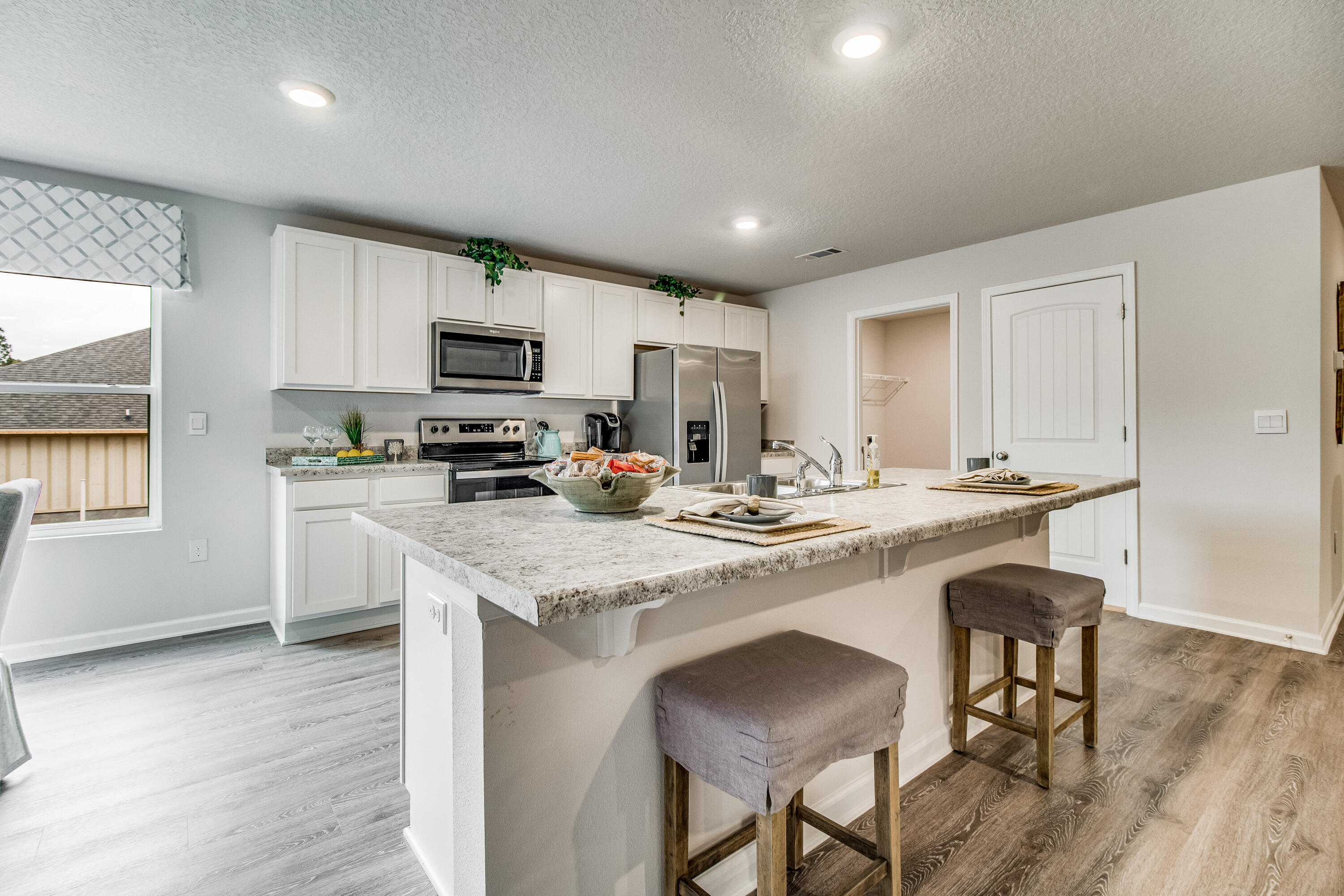 6766 Cambrian Ridge